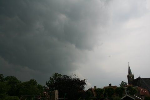 shelfcloud passeerd over Kolhorn